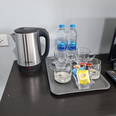 Tiara Place Банкок Екстериор снимка